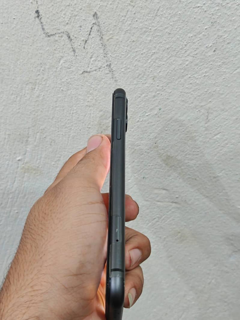 Apple iPhone 11 2