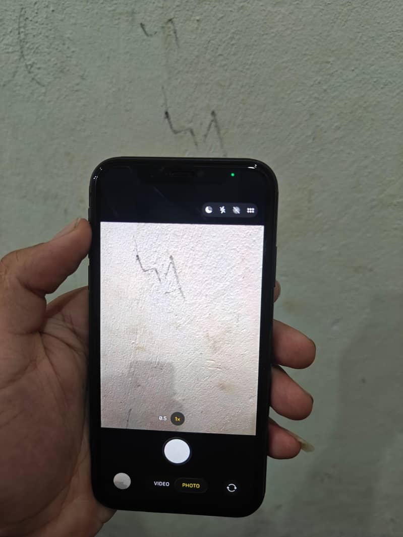 Apple iPhone 11 8