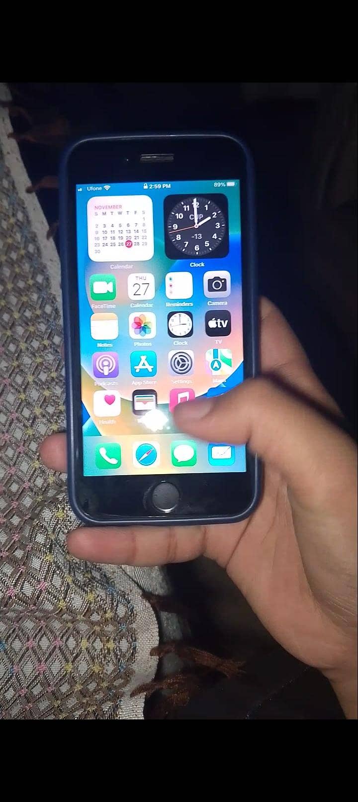 Apple iPhone 8 3
