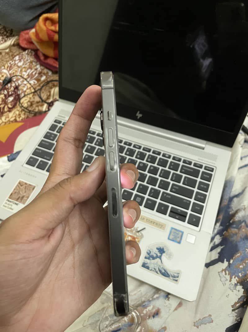 Apple iPhone 13 Pro 1