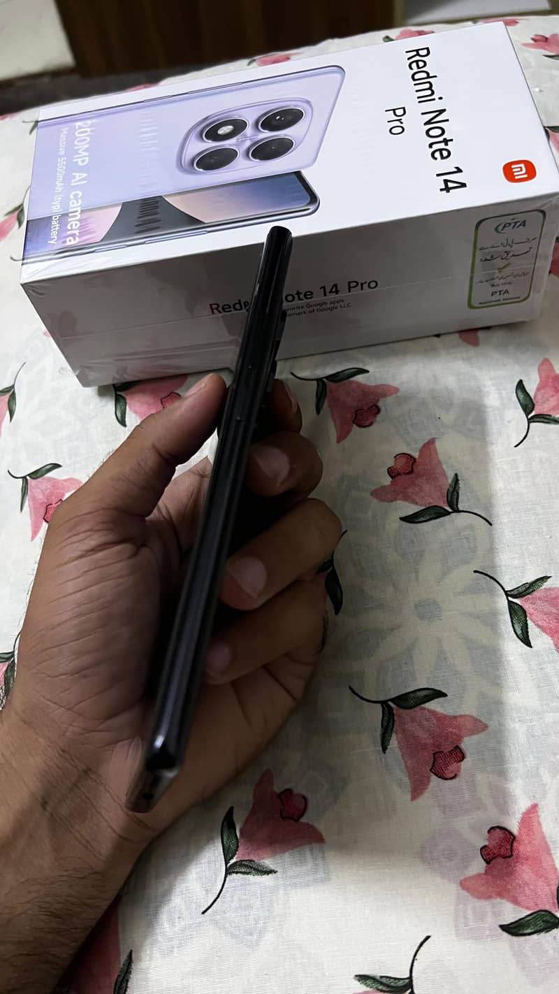 Xiaomi Redmi Note 14 Pro 5