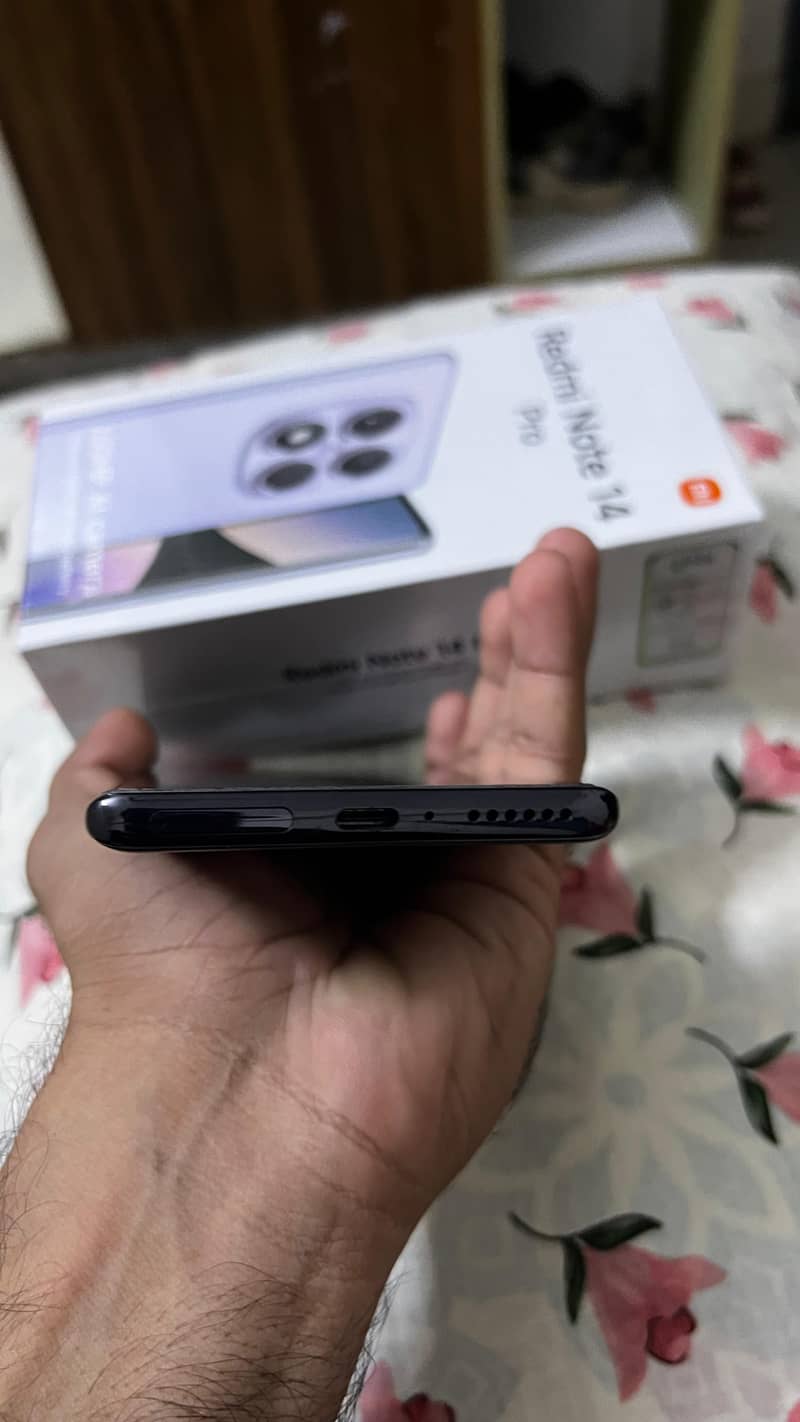 Xiaomi Redmi Note 14 Pro 9