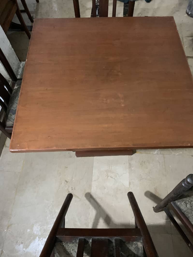 Dining table with 4 Chairs 4