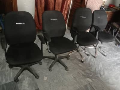 office computer chairs Qty 04