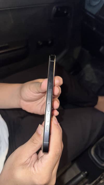 Apple iPhone 16 Pro