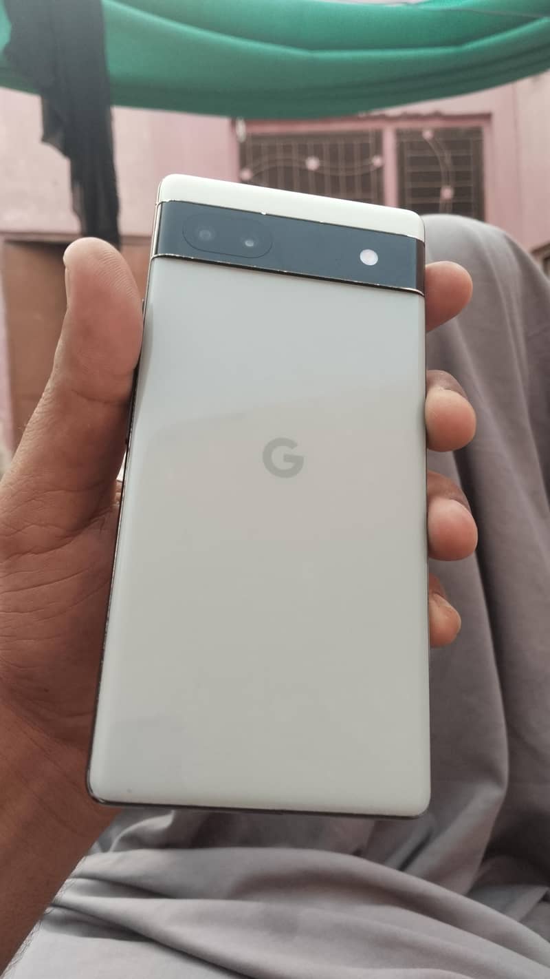Google Pixel 6a 1
