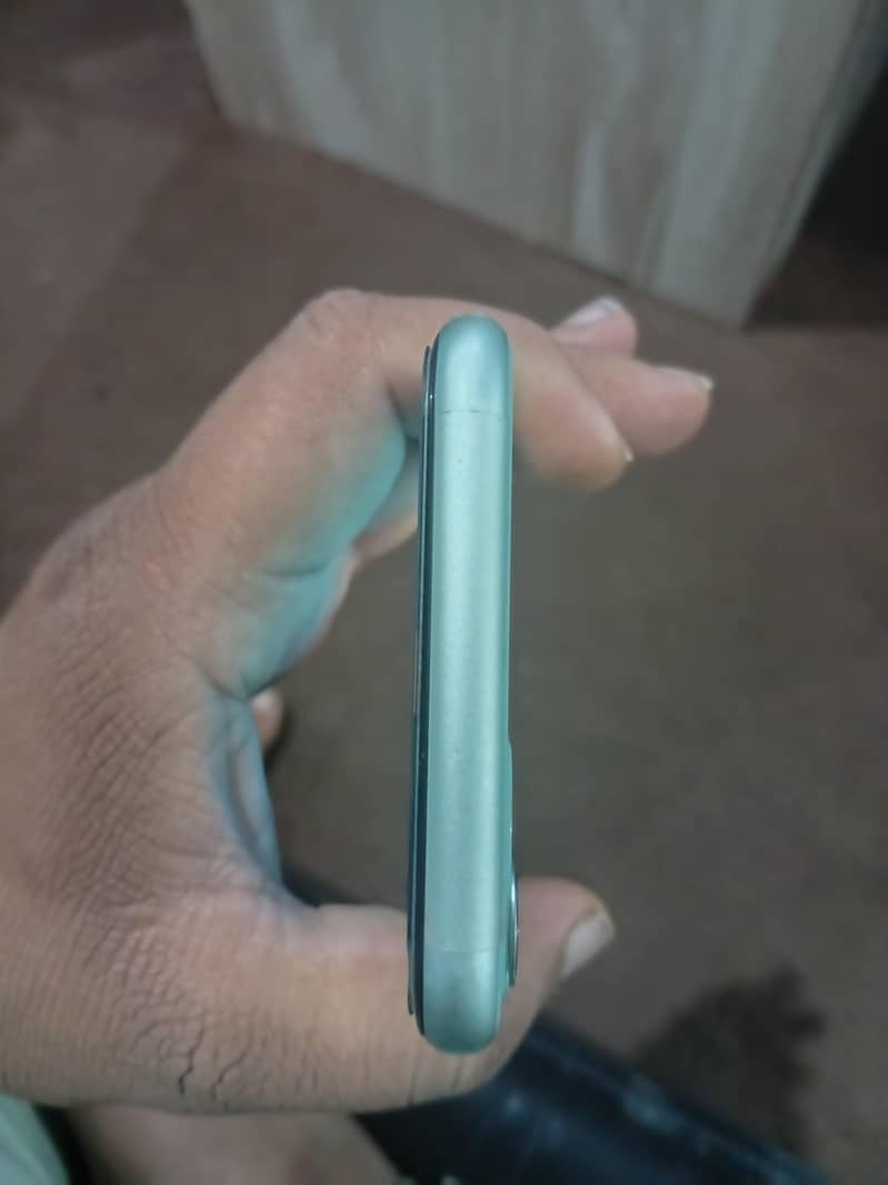 Apple iPhone 11 2