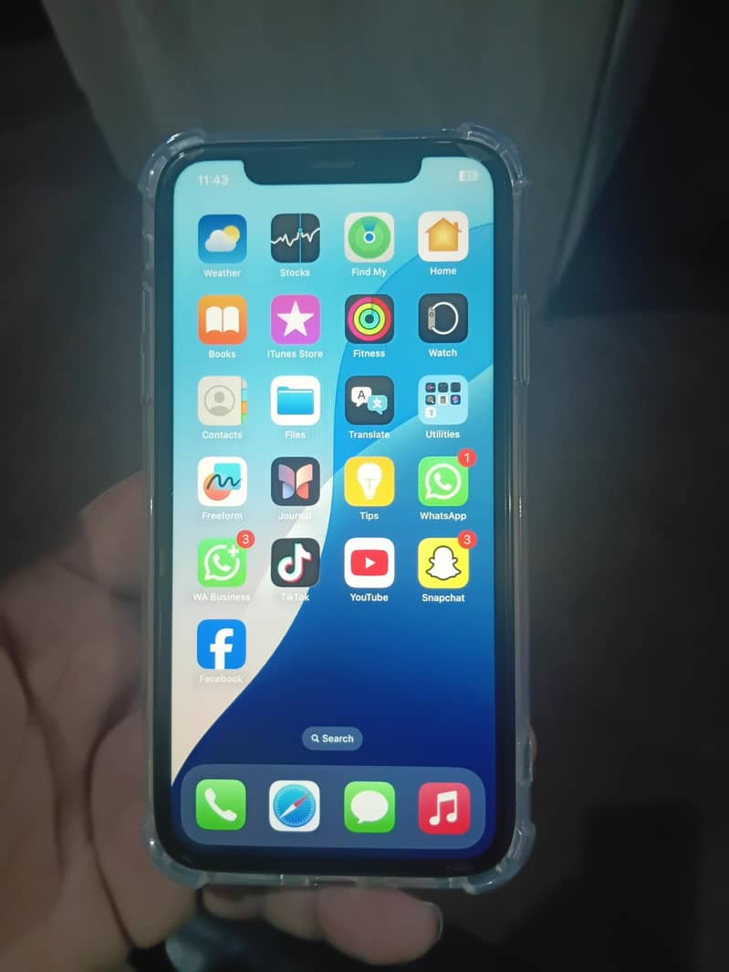 Apple iPhone 11 7