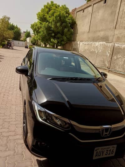 Honda City IVTEC 2025 Model for Sale in Excellent Condition