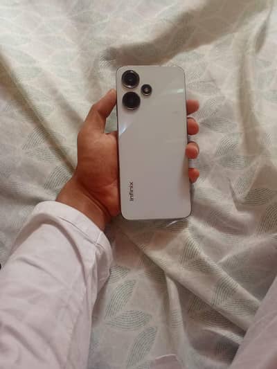 Infinix Hot 30 Play