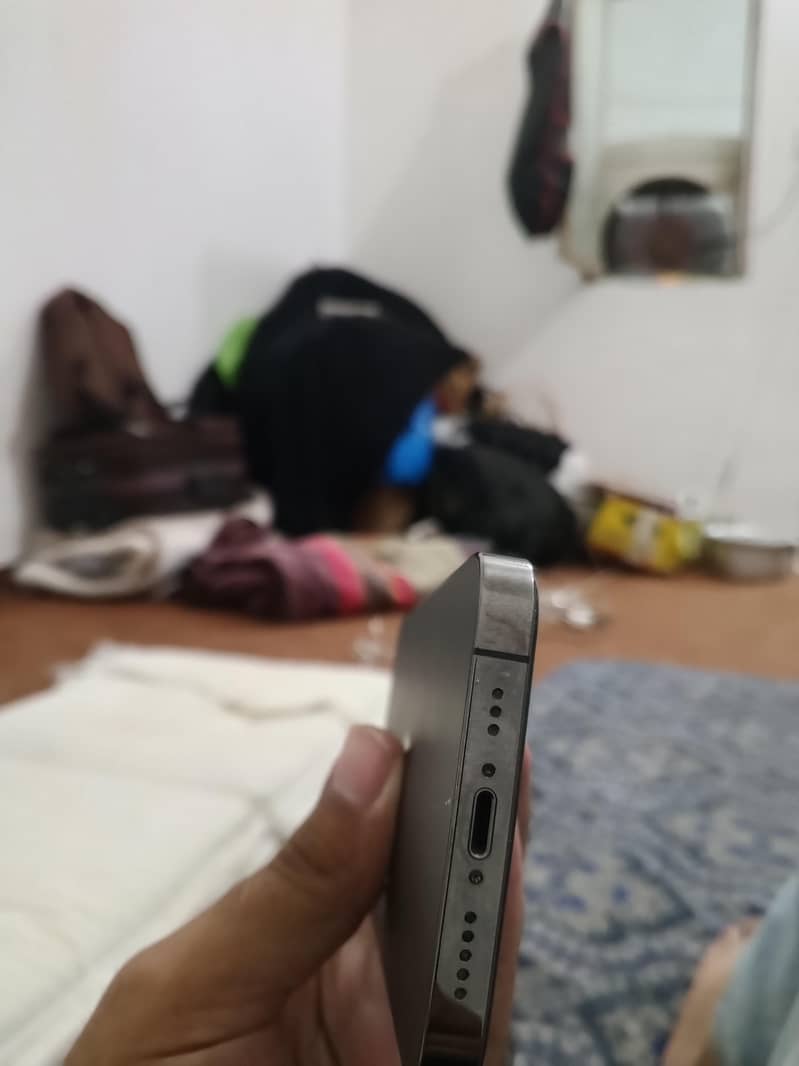 Apple iPhone 13 Pro 3