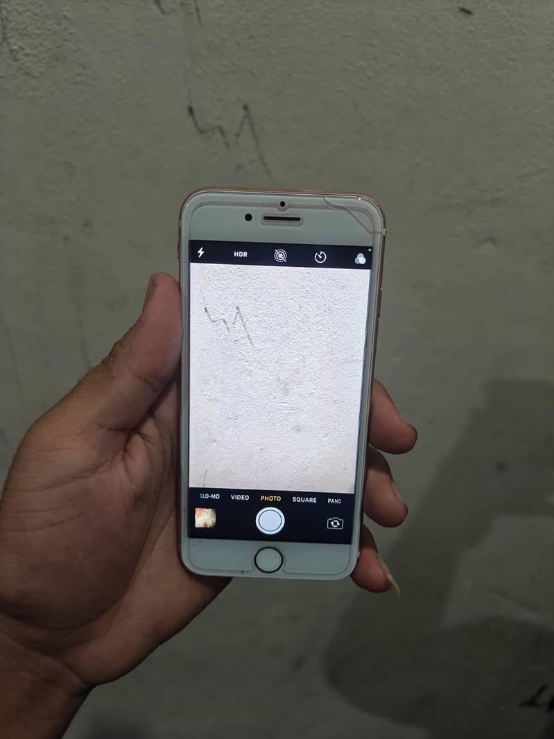 Apple iPhone 7 4