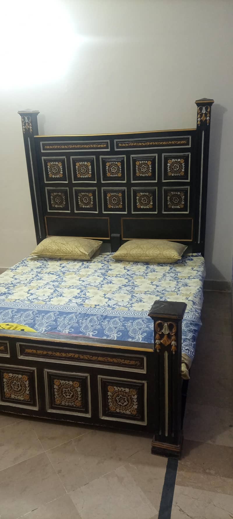 king Size Bed 2