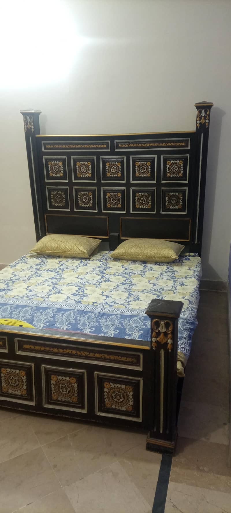 king Size Bed 3