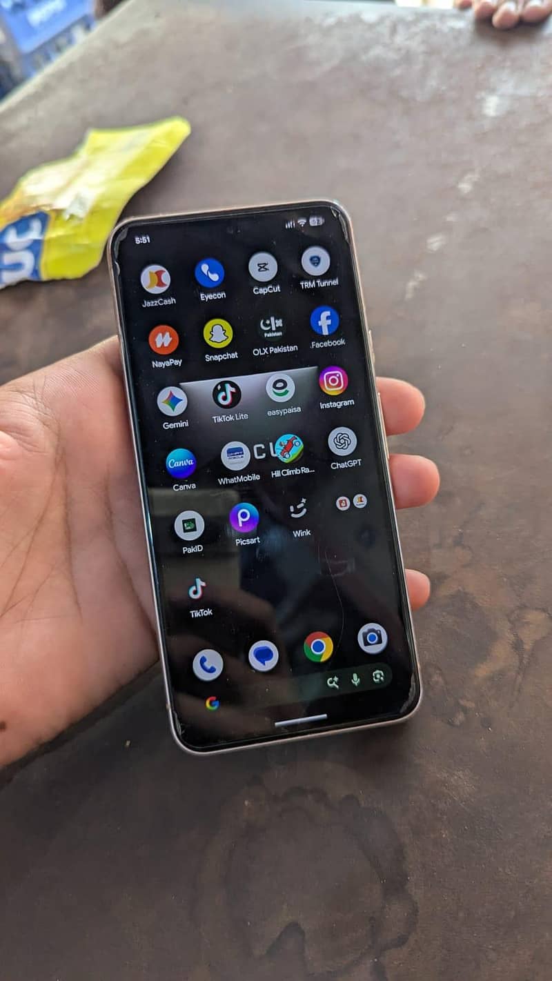 Google Pixel 8 1