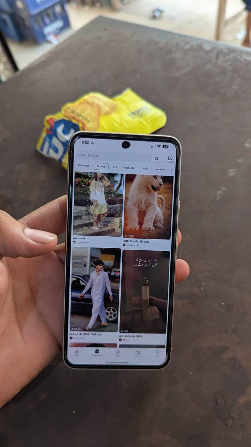 Google Pixel 8 4