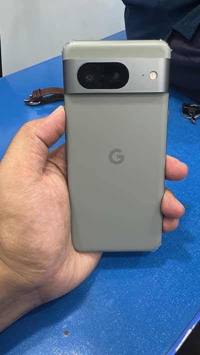 Google Pixel 8