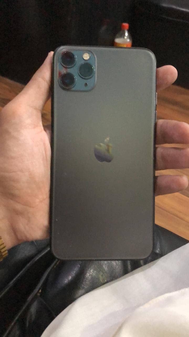 Apple iPhone 11 Pro Max 3