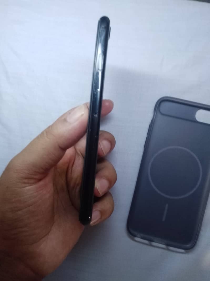 Apple iPhone SE 6