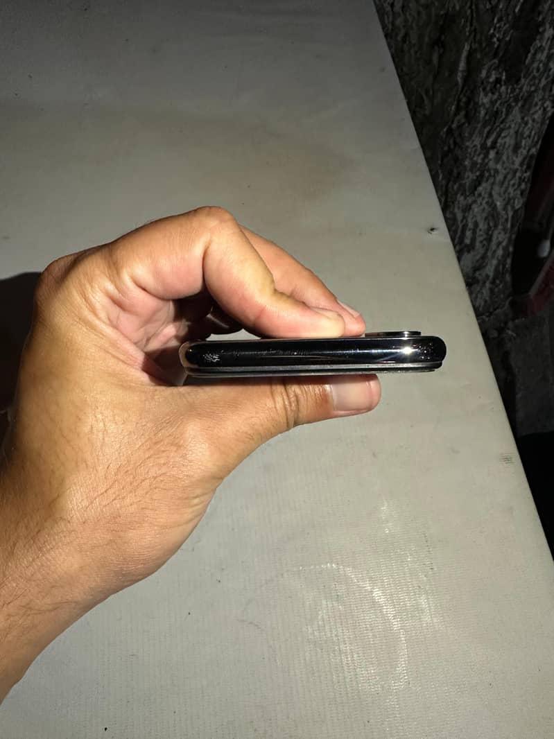 Apple iPhone X 1