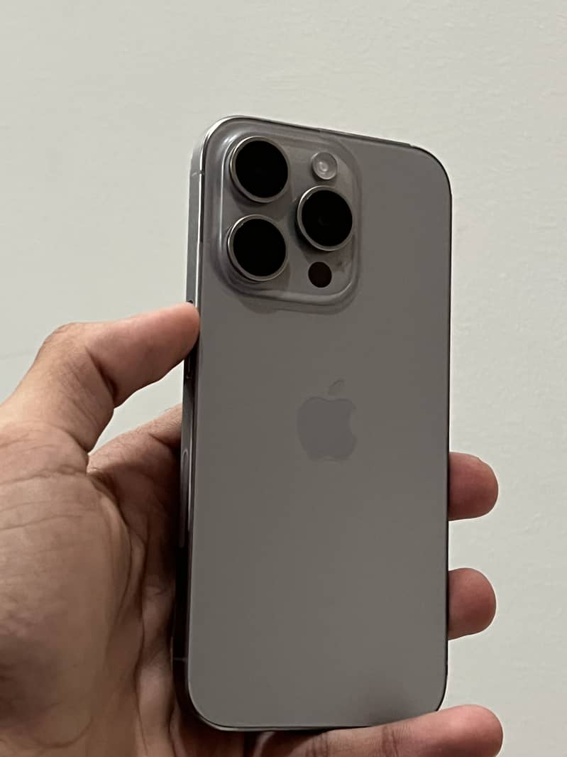 Apple iPhone 15 Pro 1