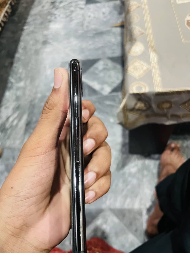 Apple iPhone X 1