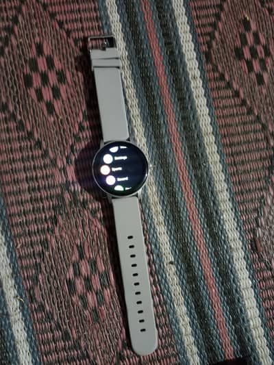 sveston company ki watch hai