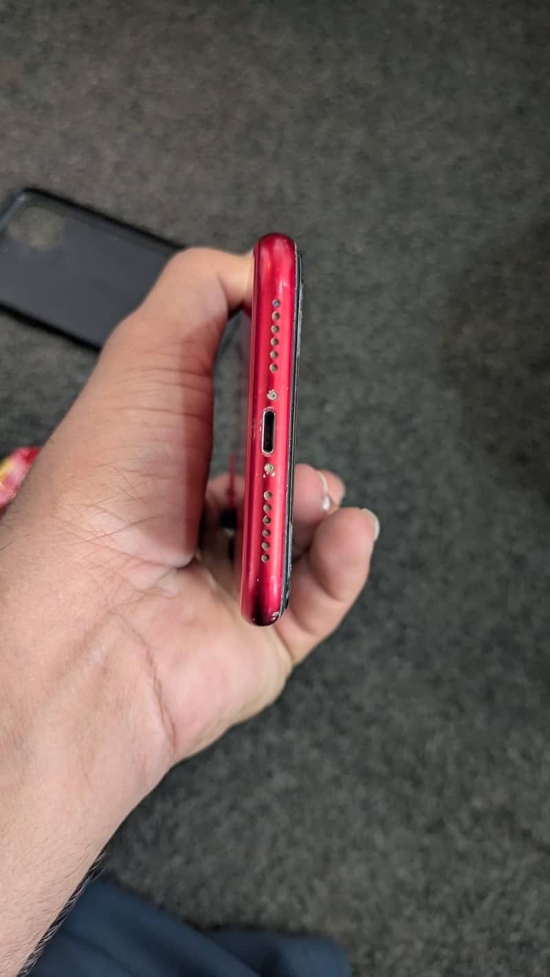 Apple iPhone 11 3