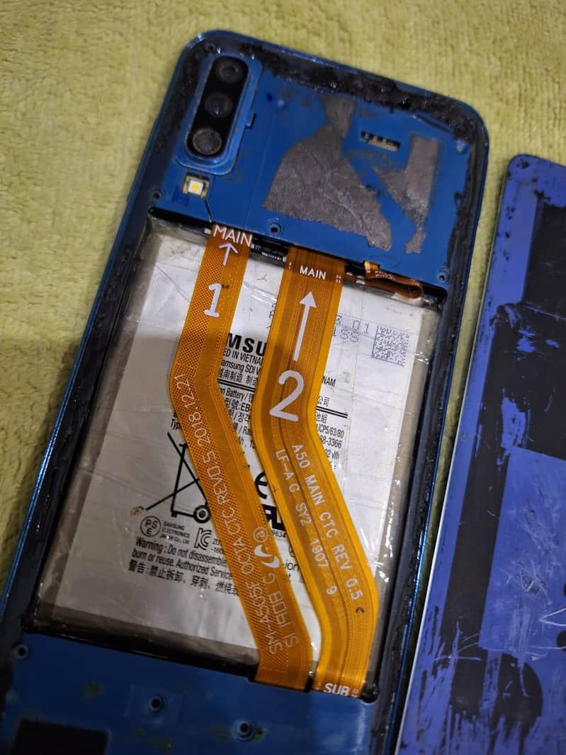 Samsung A50 6