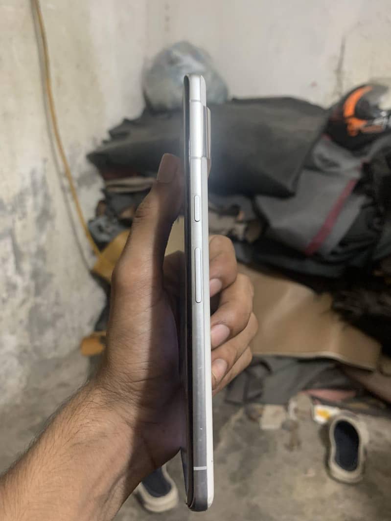 Google Pixel 7 Pro 6