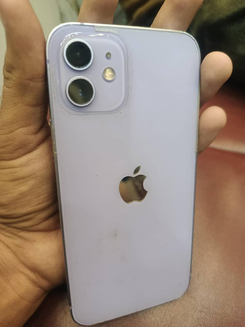 Apple iPhone 12 1