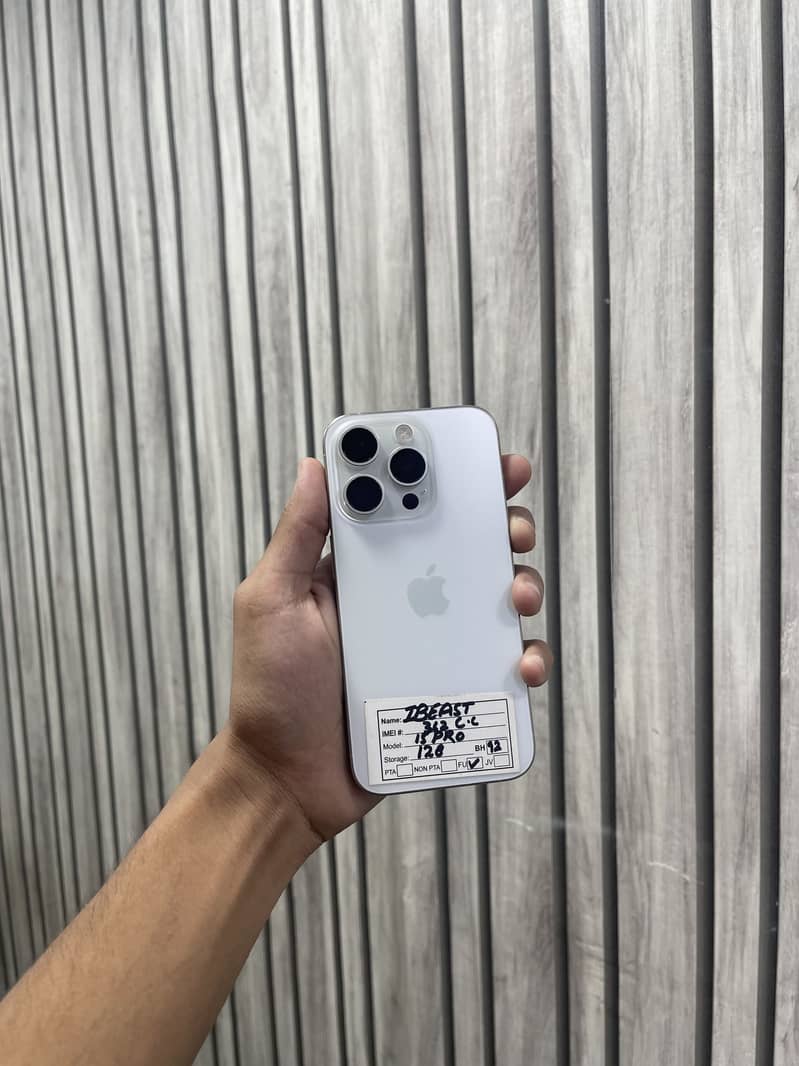 Apple iPhone 15 Pro 1