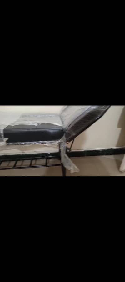 facial bed