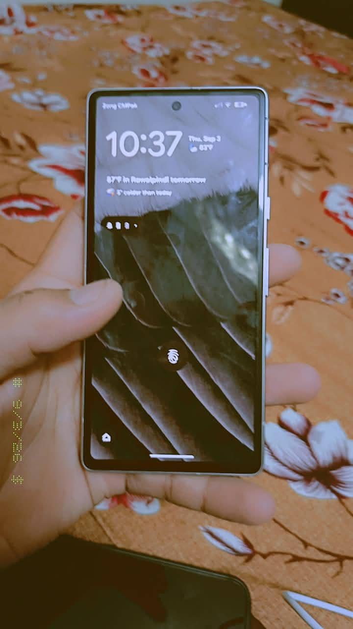 Google Pixel 7a 1