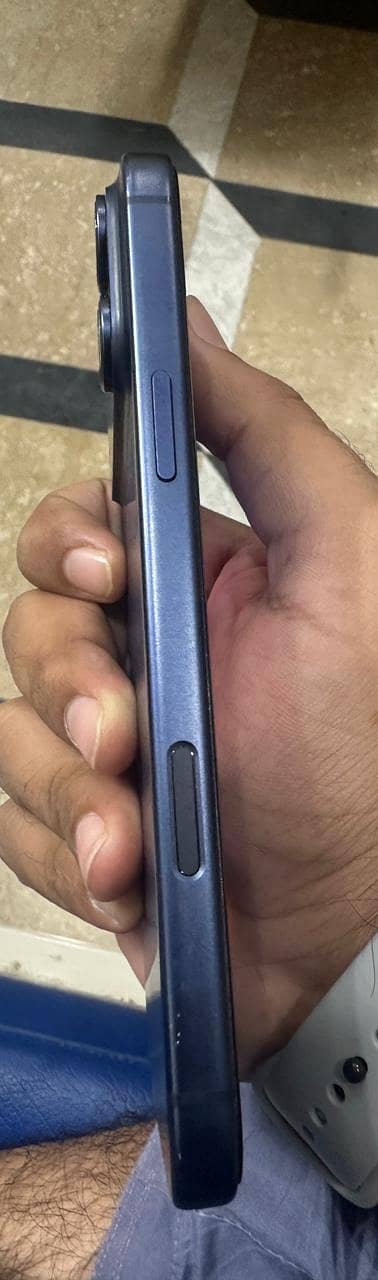 Apple iPhone 17 Pro Max 1