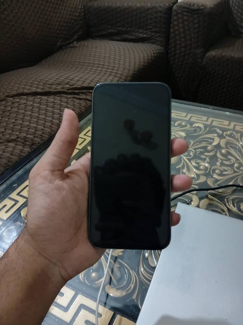 Apple iPhone 13 Pro Max 2