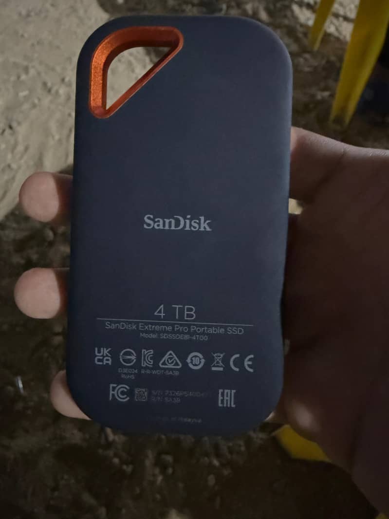 SSD sendisk 4 tb 0