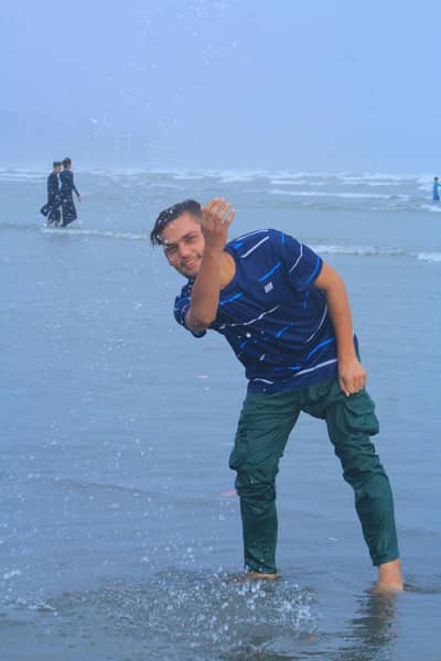 Hassam Hussain 