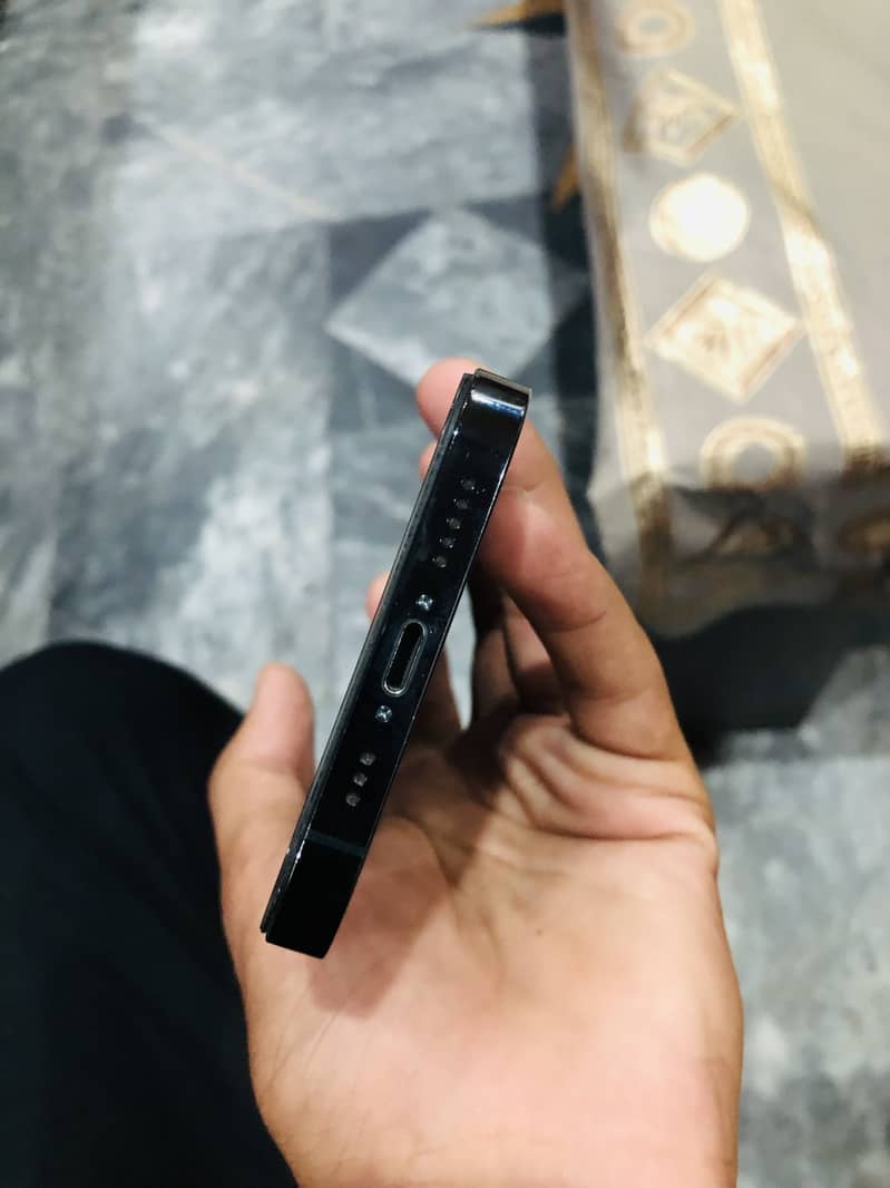Apple iPhone 12 Pro 0