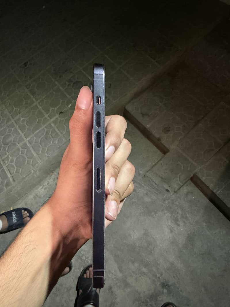 Apple iPhone 14 Pro Max 3