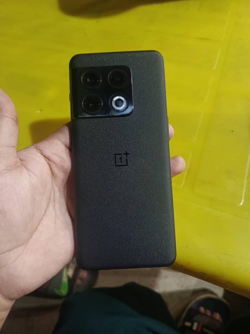 One Plus 10 Pro 5