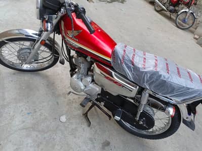 Honda 125 Selfstart Model 2025 Good Condition home Use