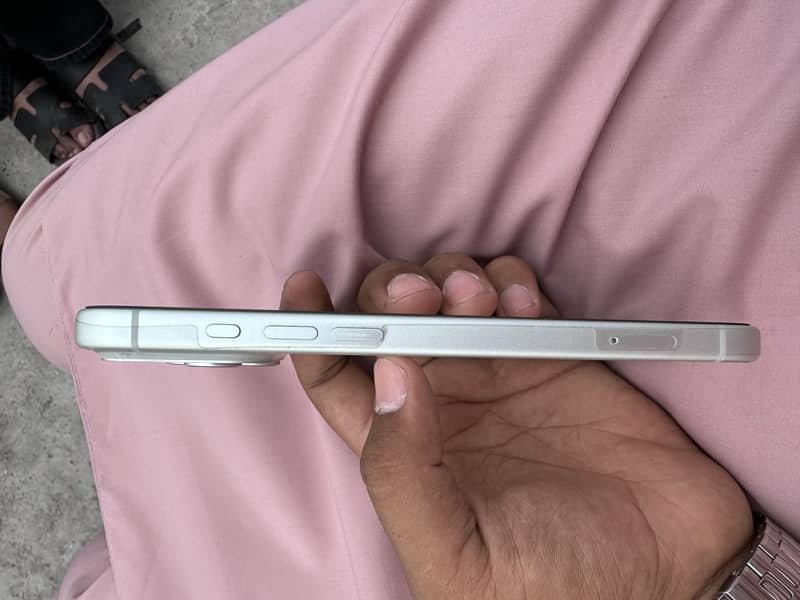 Apple iPhone 17 Pro Max 2