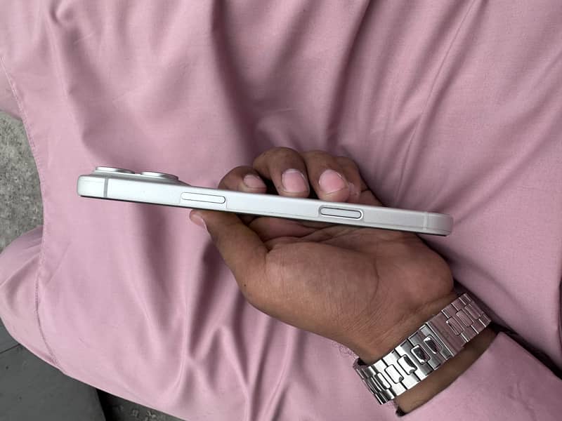 Apple iPhone 17 Pro Max 5