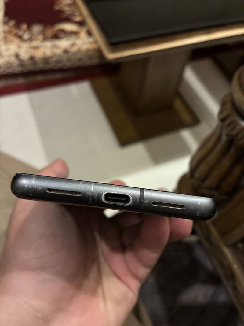 Google Pixel 7 4
