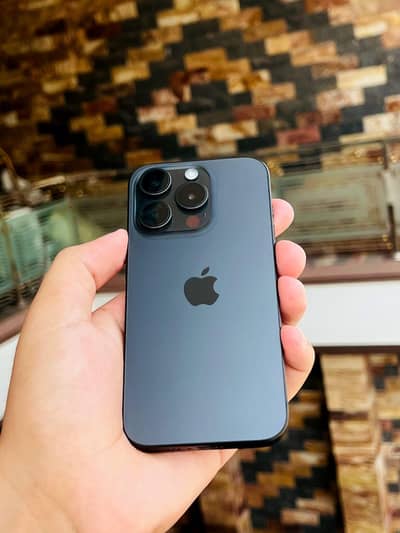 Apple iPhone 15 Pro