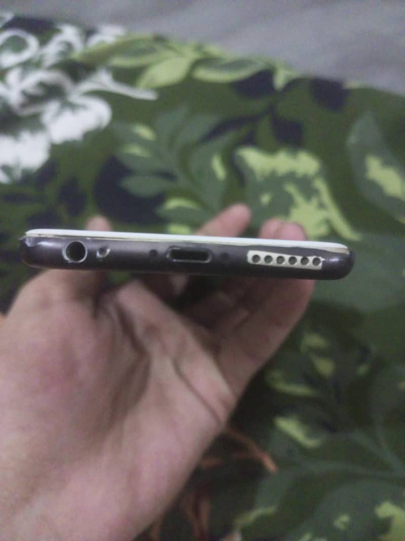 Apple iPhone 6S 3