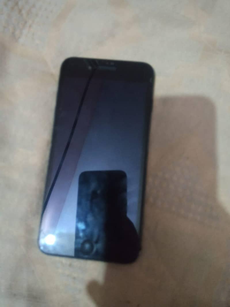 Apple iPhone 7 Plus 1