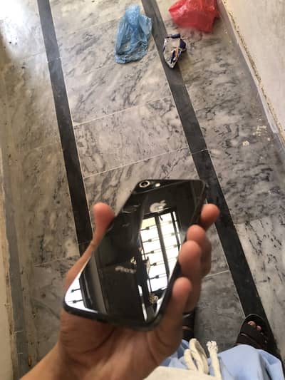 Apple iPhone 8
