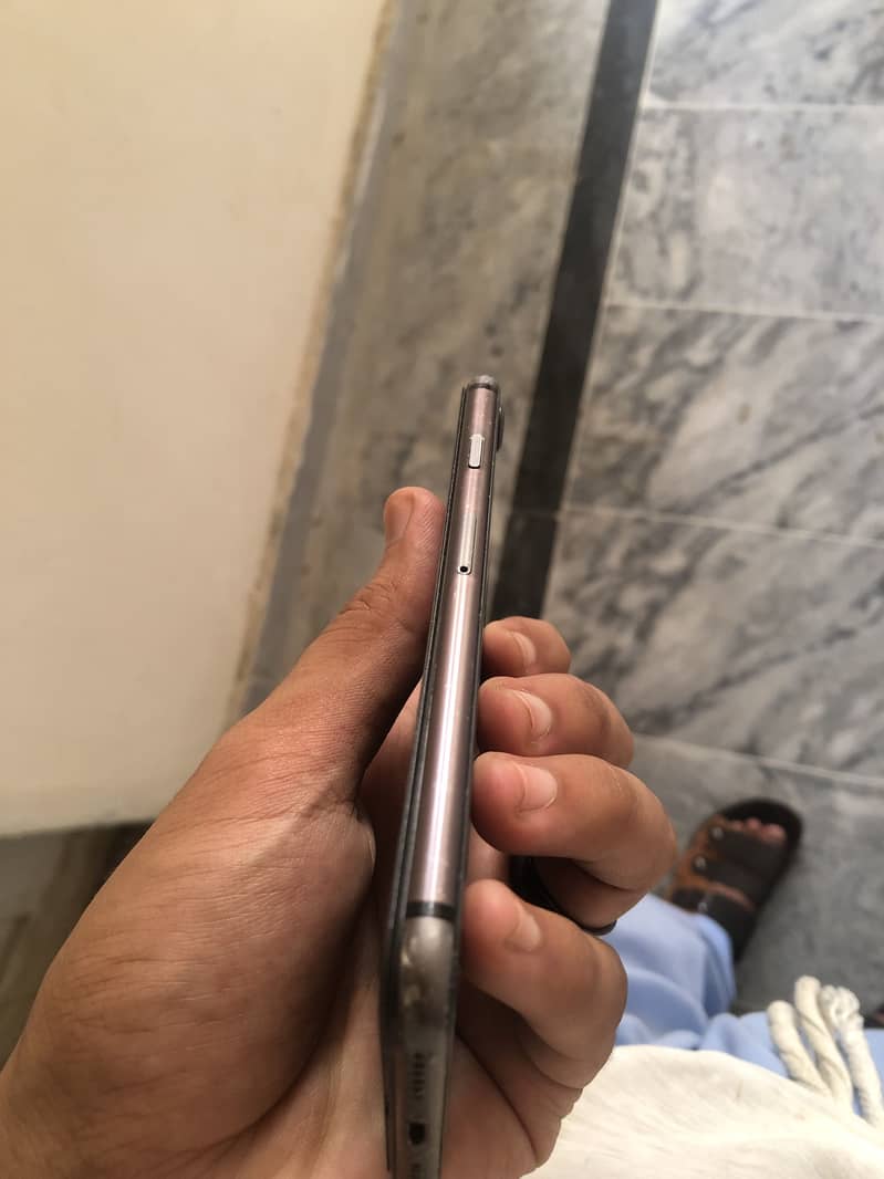 Apple iPhone 8 2
